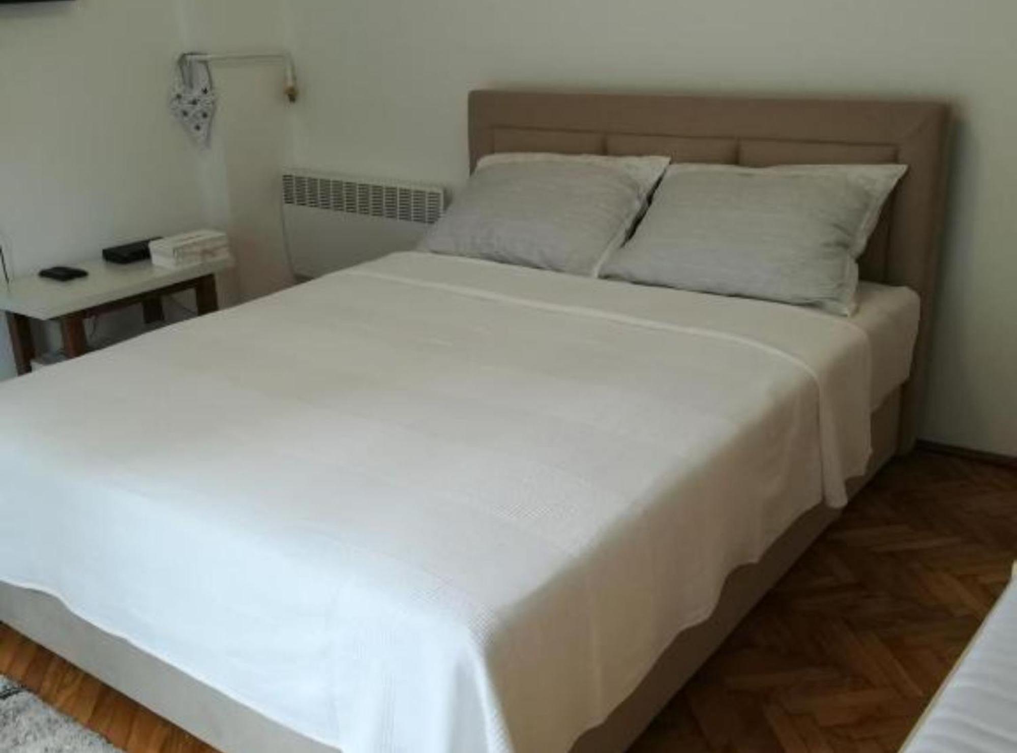 Apartman Olymp Osijek-Garaza Exterior foto